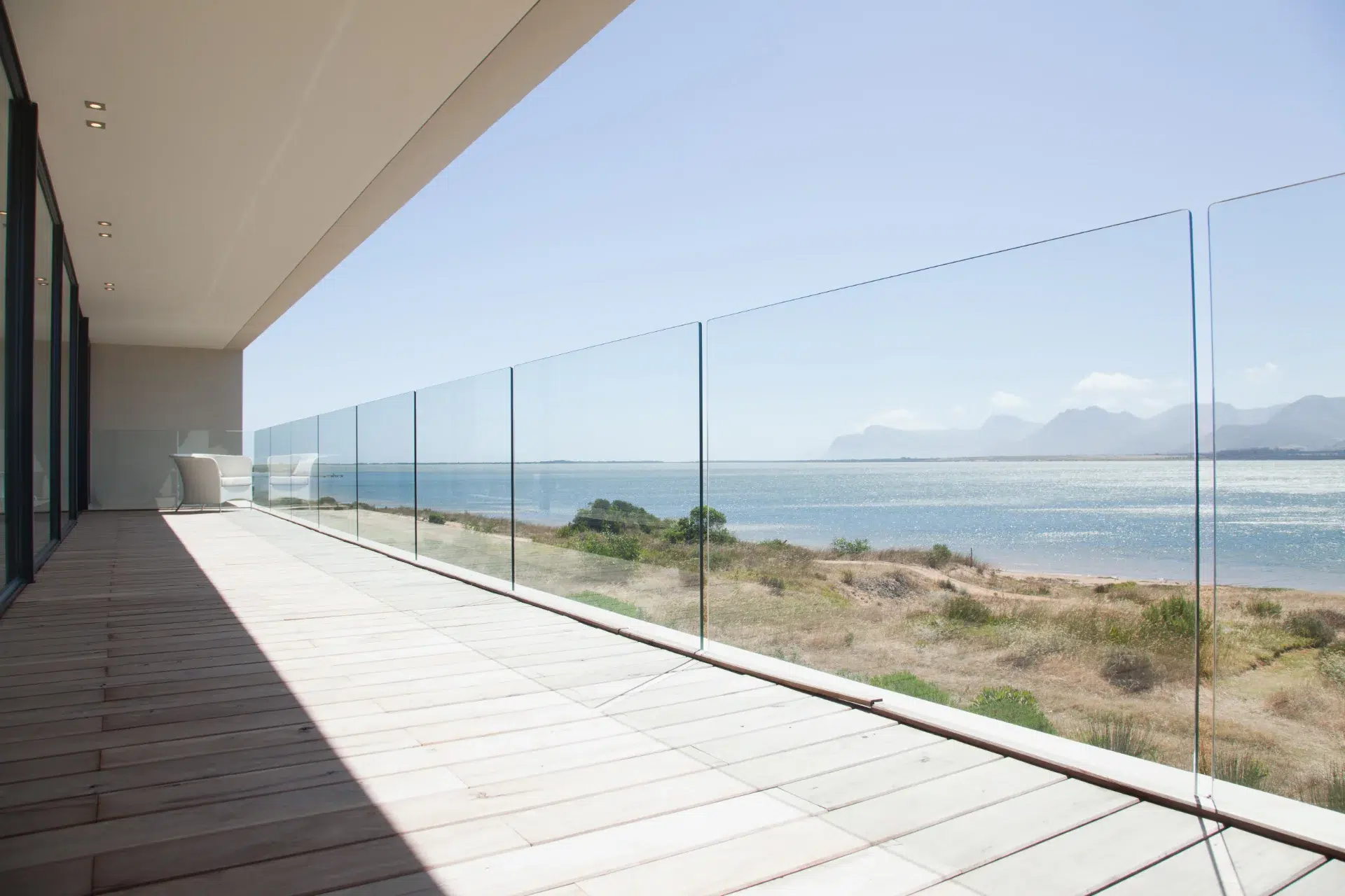 VLX 120 Glass Railing System in West Palm Beach, FL | Meridian Windows and Doors West Palm Beach - detail 1